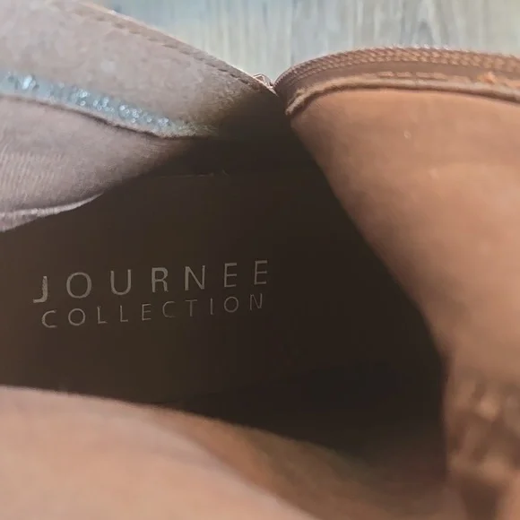 Journee Collection Chocolate Brown Wedge Boots Size 7.5 New *retail $100* - Picture 3 of 6